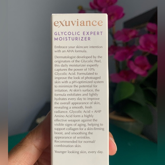 EXUVIANCE "EMBRACE" Glycolic Expert Moisturizer 50ml - Picture 4 of 6